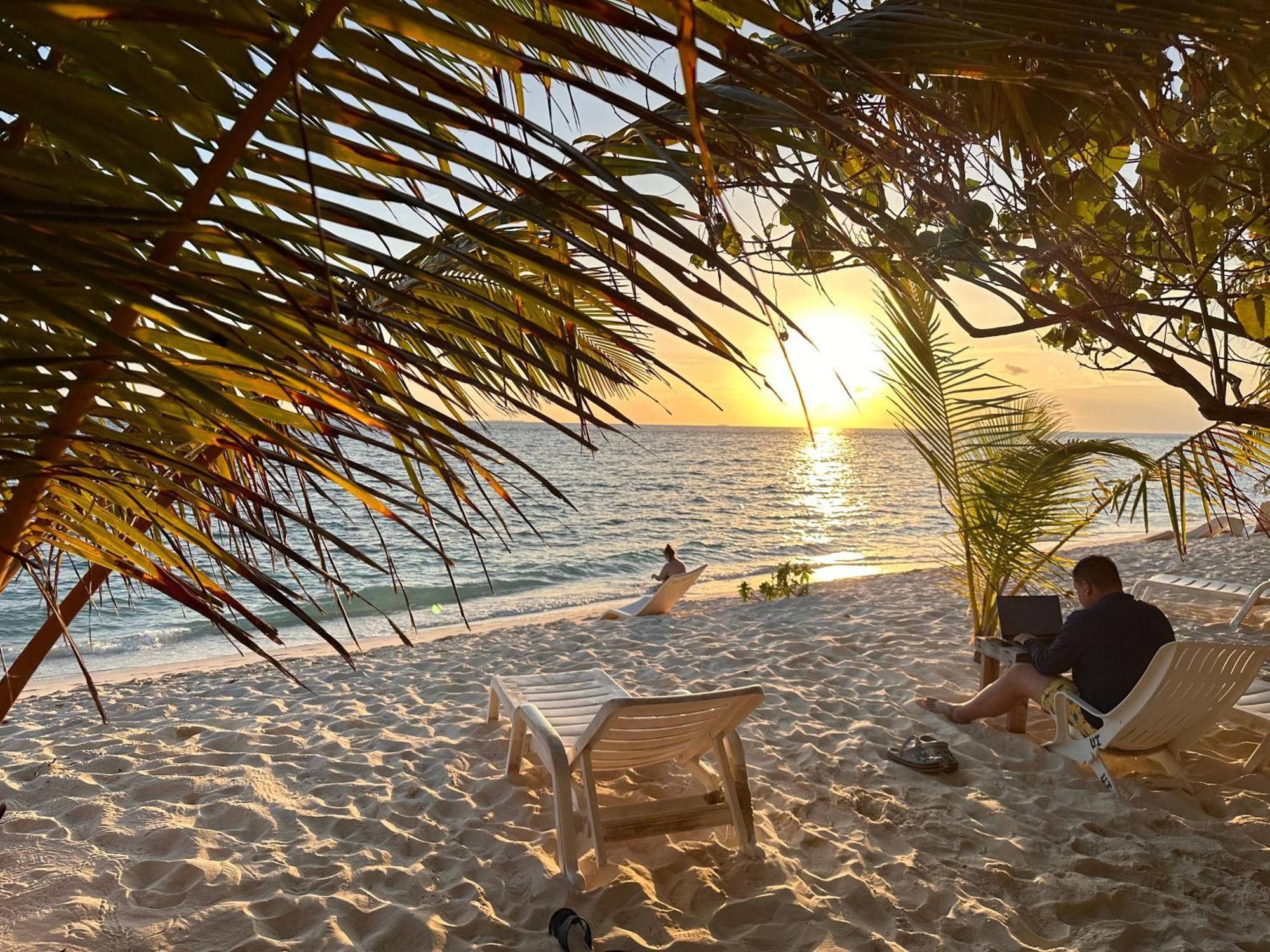 Beach Veli Ukulhas Island Ngoại thất bức ảnh